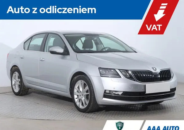 skoda Skoda Octavia cena 72000 przebieg: 110208, rok produkcji 2018 z Łazy